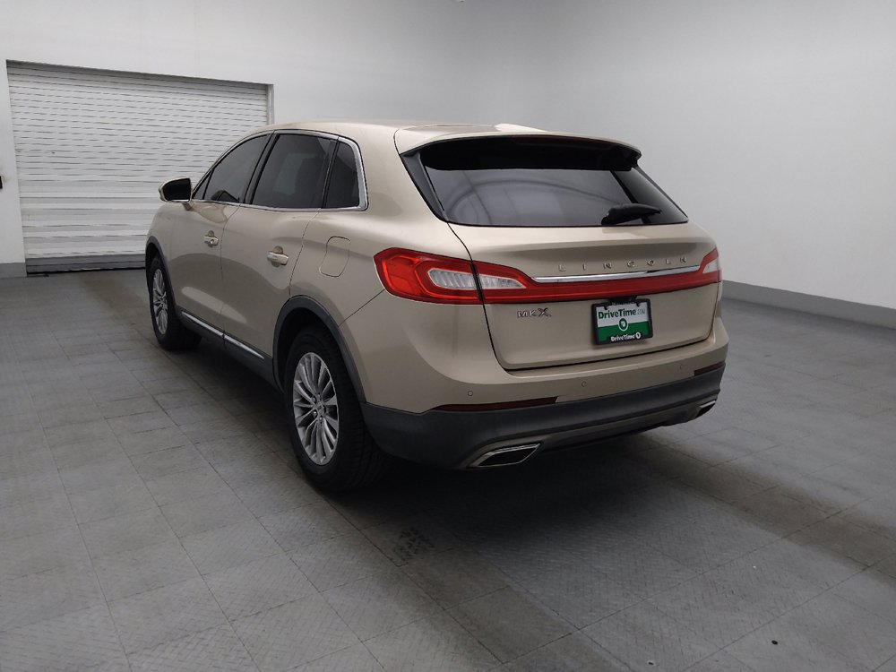 Used 2017 Lincoln MKX Select w/ Select Plus Package FWD image 5