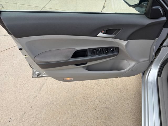 Used 2010 Honda Accord LX image 27