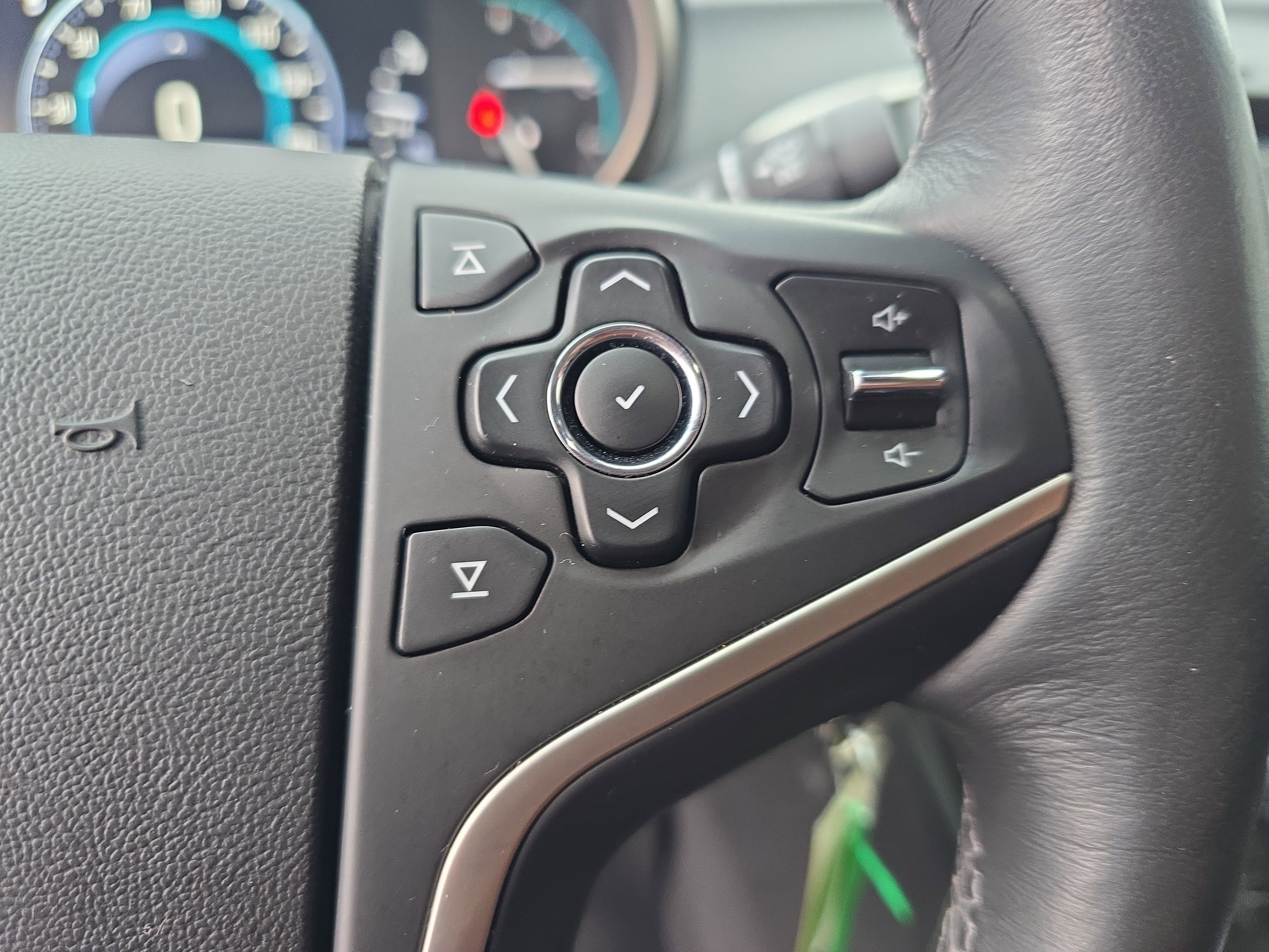 Used 2016 Buick LaCrosse image 23