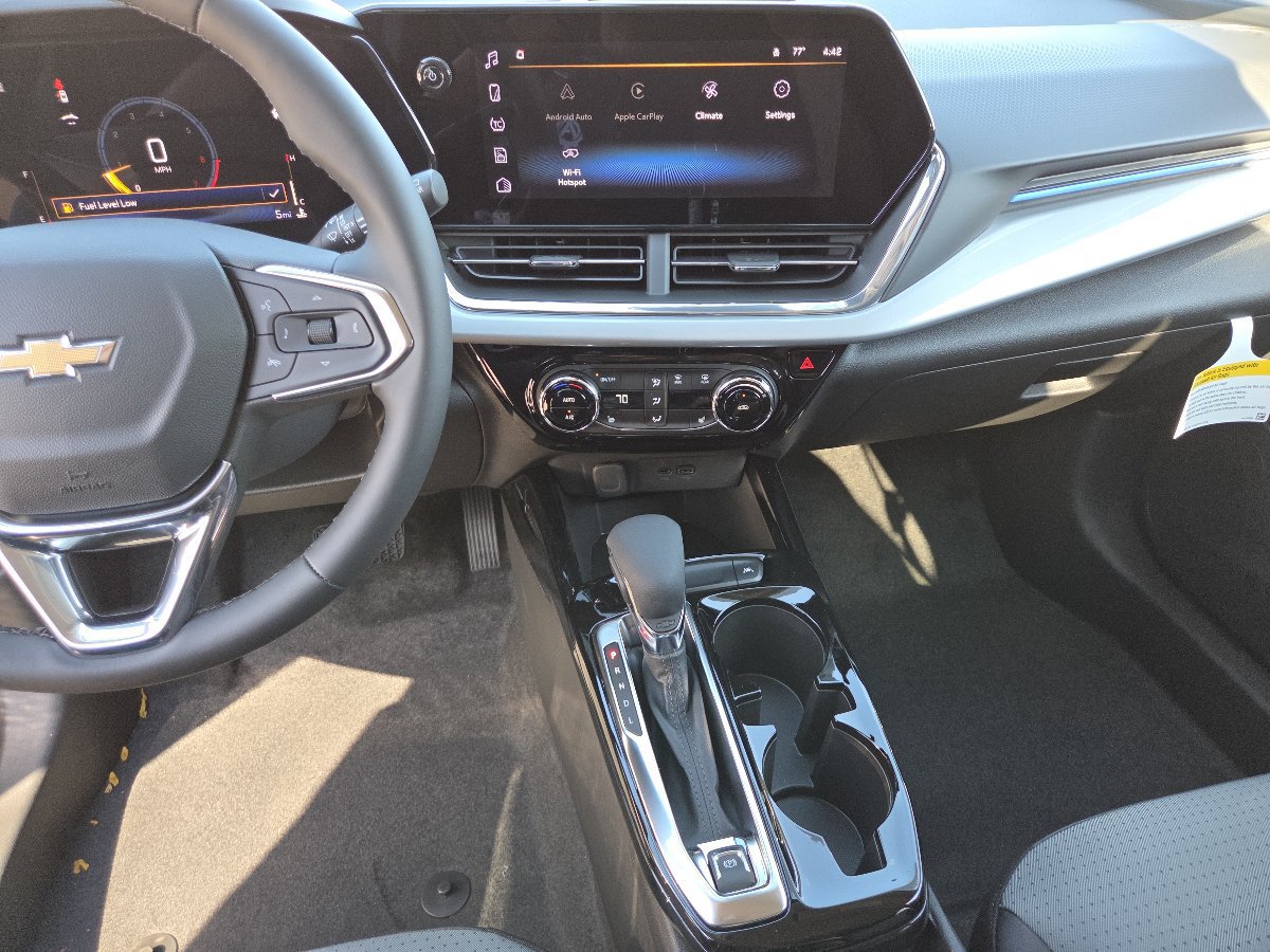New 2026 Chevrolet Trax LT w/ Driver Confidence Package FWD image 34