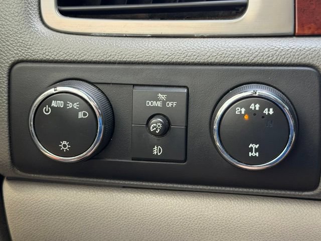 Used 2014 Chevrolet Silverado 2500 LTZ w/ LTZ Plus Package AWD/4WD image 20