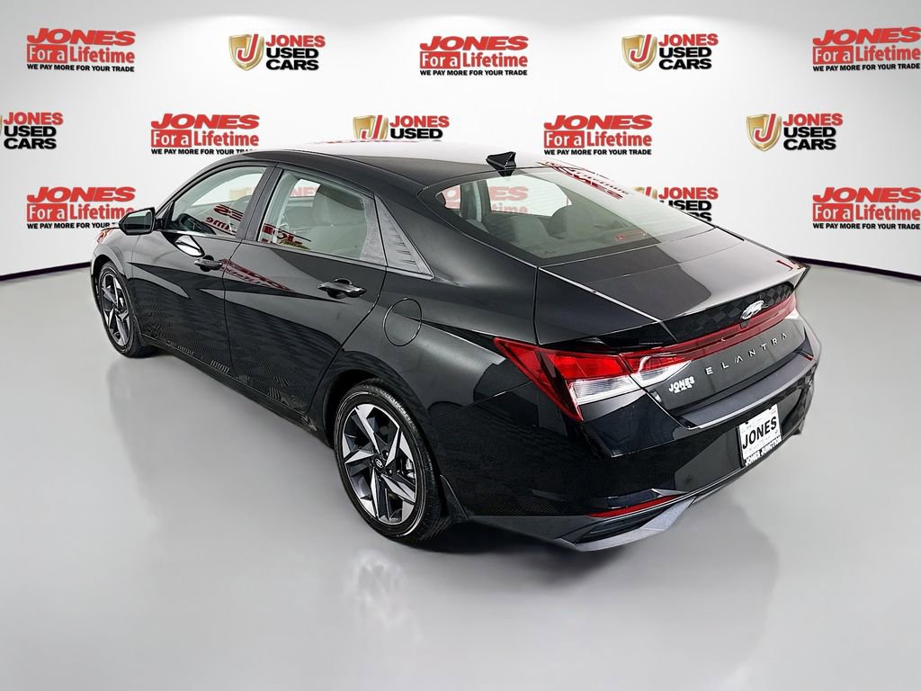 Certified 2023 Hyundai Elantra SEL w/ Convenience Package FWD image 2