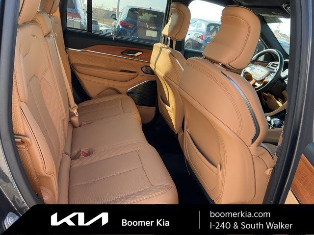 Used 2022 Jeep Grand Cherokee Summit image 12