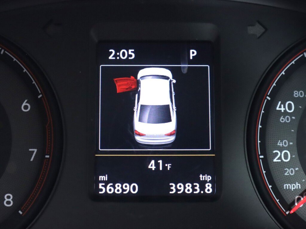 Used 2020 Volkswagen Passat 2.0T SE image 14