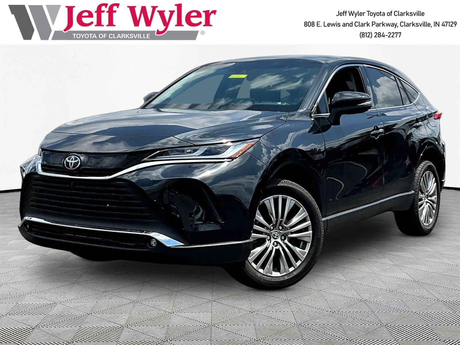 Used 2024 Toyota Venza Limited AWD/4WD image 1