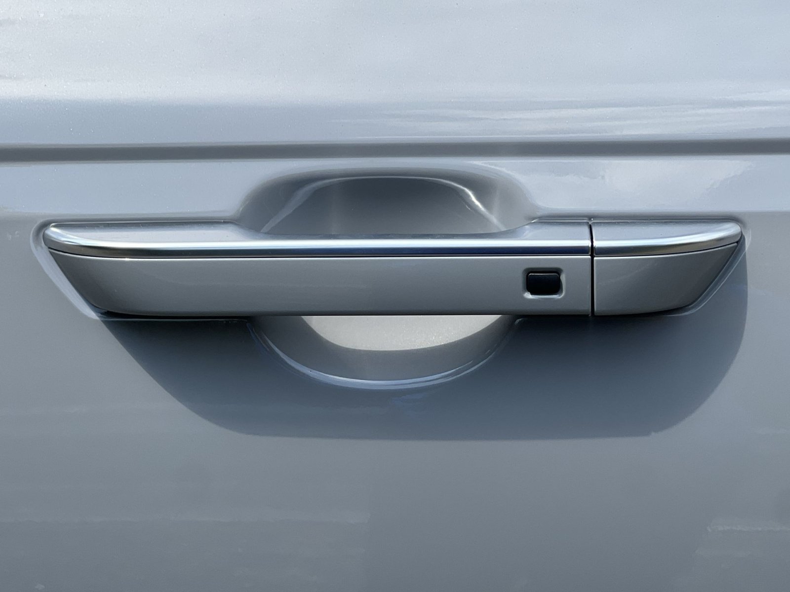 New 2027 Kia Carnival FWD image 16