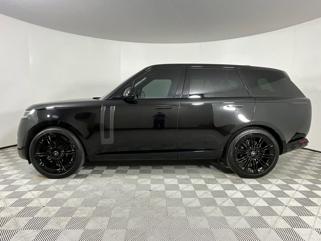 Certified 2024 Land Rover Range Rover SE AWD/4WD image 2
