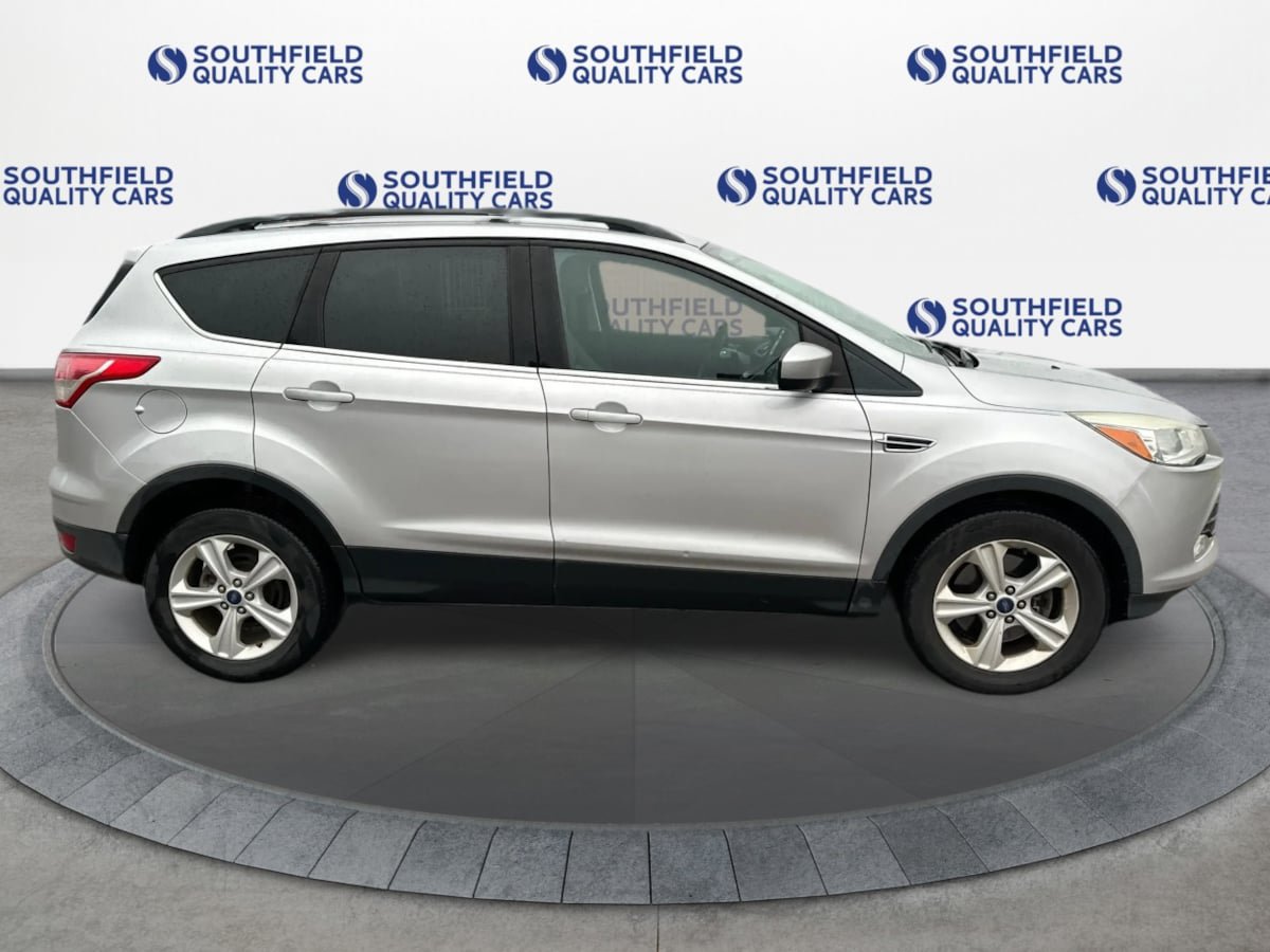 Used 2013 Ford Escape SE FWD image 8