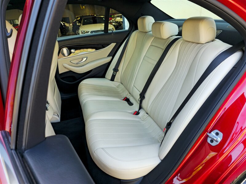 Used 2019 Mercedes-Benz E 300 w/ Premium 1 Package image 28