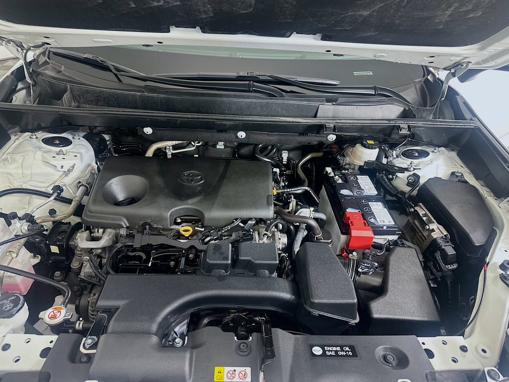 Certified 2025 Toyota RAV4 LE FWD image 29