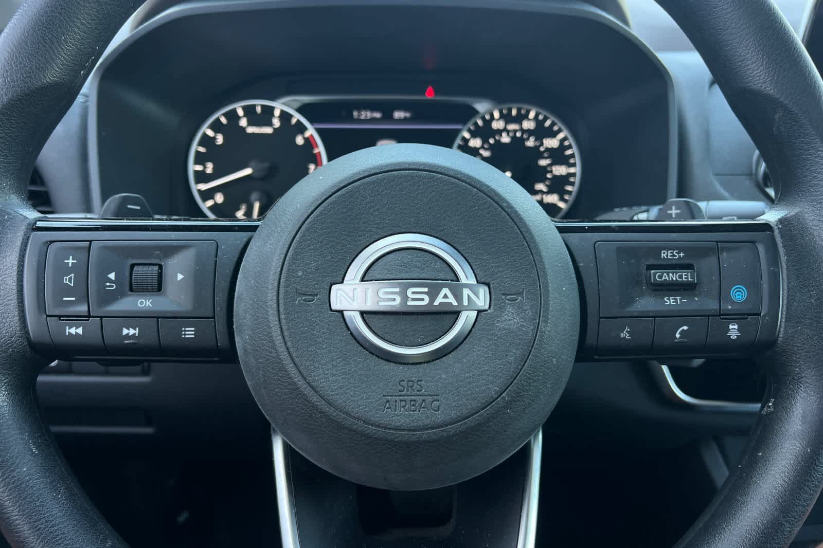 Used 2023 Nissan Rogue SV FWD image 24