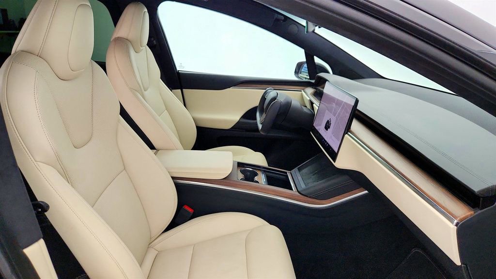 Used 2022 Tesla Model X AWD/4WD image 30