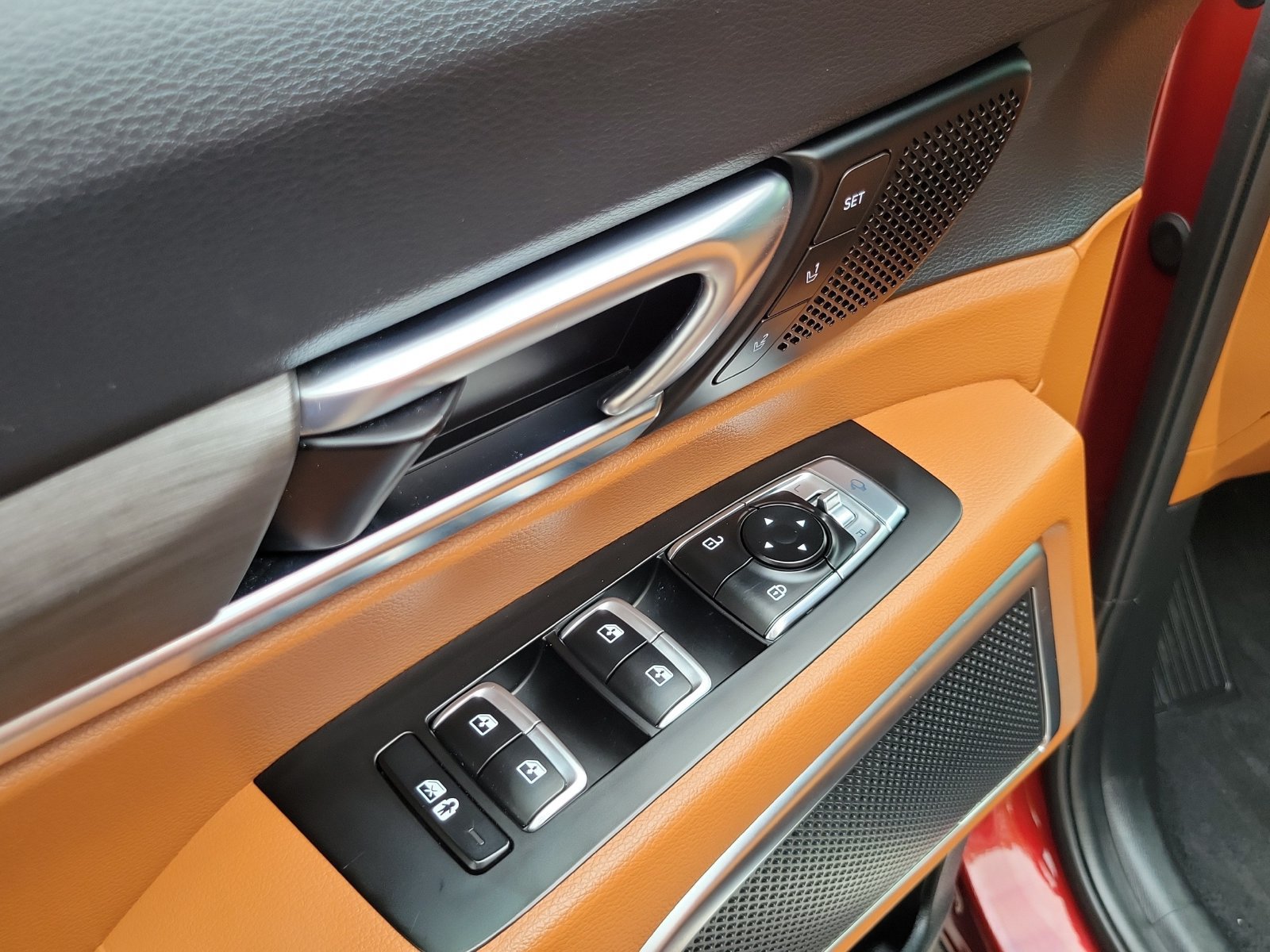 Certified 2024 Kia Telluride SX Prestige X-Line AWD/4WD image 8
