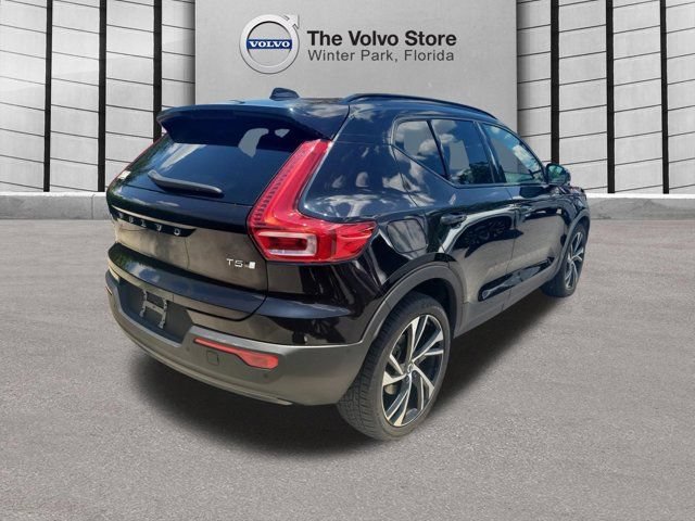 Used 2021 Volvo XC40 T5 R-Design w/ Advanced Package AWD/4WD image 4