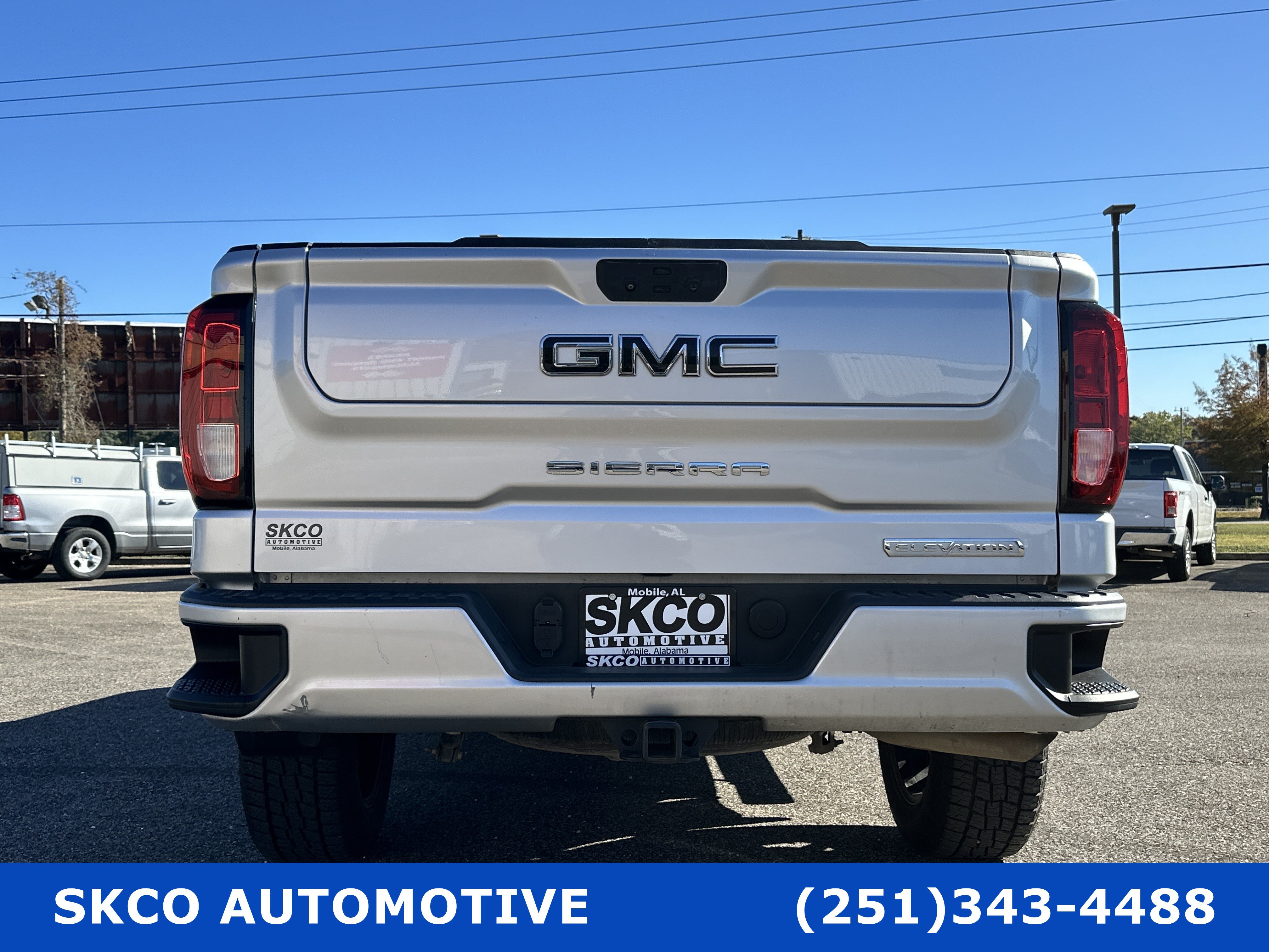 Used 2022 GMC Sierra 1500 Elevation RWD image 4