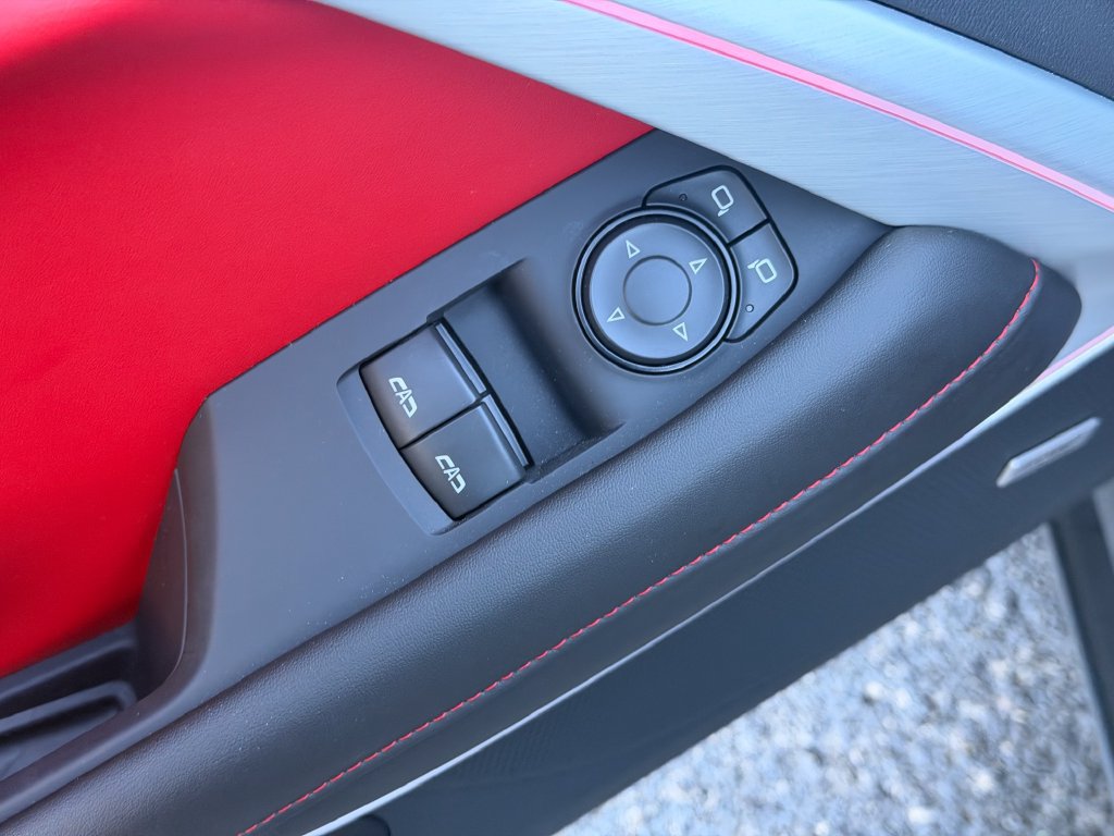 Used 2024 Chevrolet Camaro SS RWD image 11