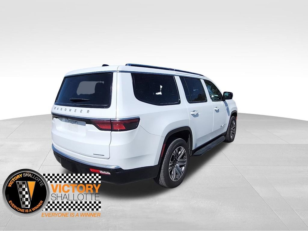 Certified 2024 Jeep Wagoneer Series II w/ Flexible Seating Group image 27