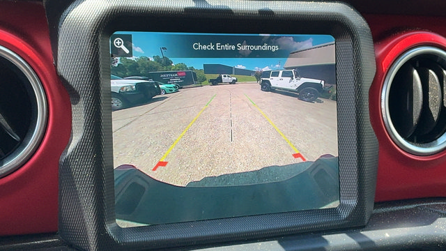 Used 2021 Jeep Gladiator Rubicon AWD/4WD image 15