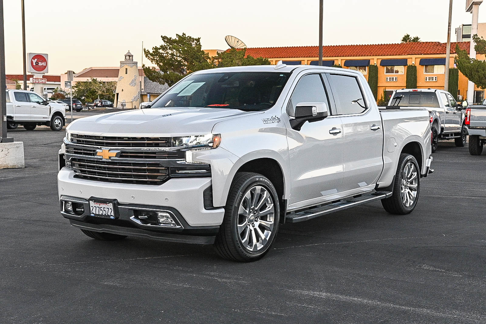 Used 2019 Chevrolet Silverado 1500 High Country image 3
