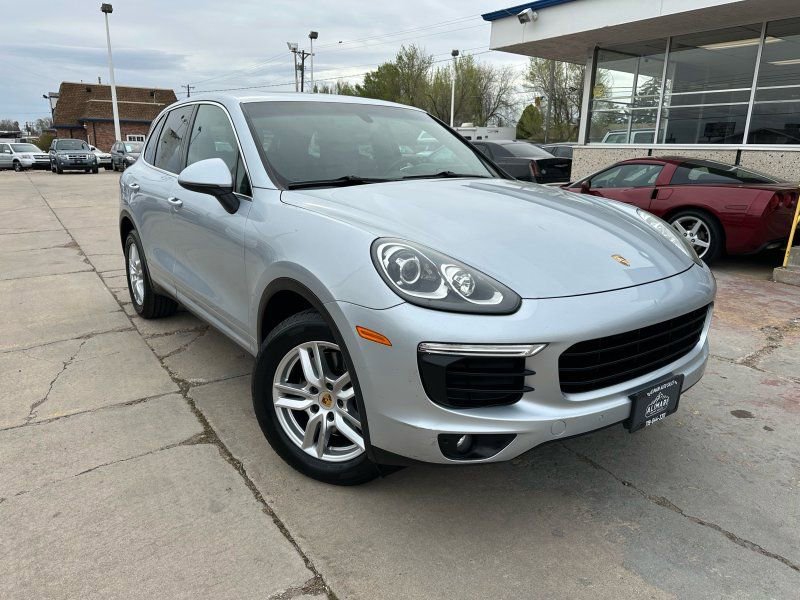 Used 2017 Porsche Cayenne AWD/4WD image 1