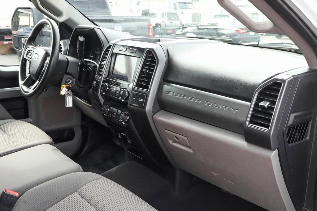 Used 2021 Ford F550 4x4 Regular Cab Super Duty image 39