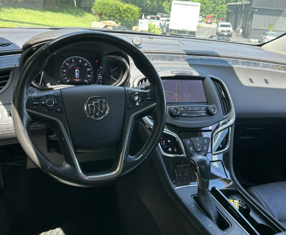 Used 2014 Buick LaCrosse Premium w/ Driver Confidence Package FWD image 3