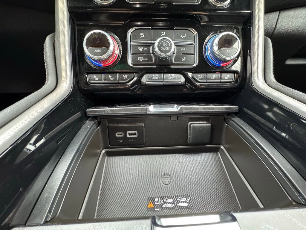 Used 2023 GMC Yukon Denali w/ Denali Reserve Package image 42