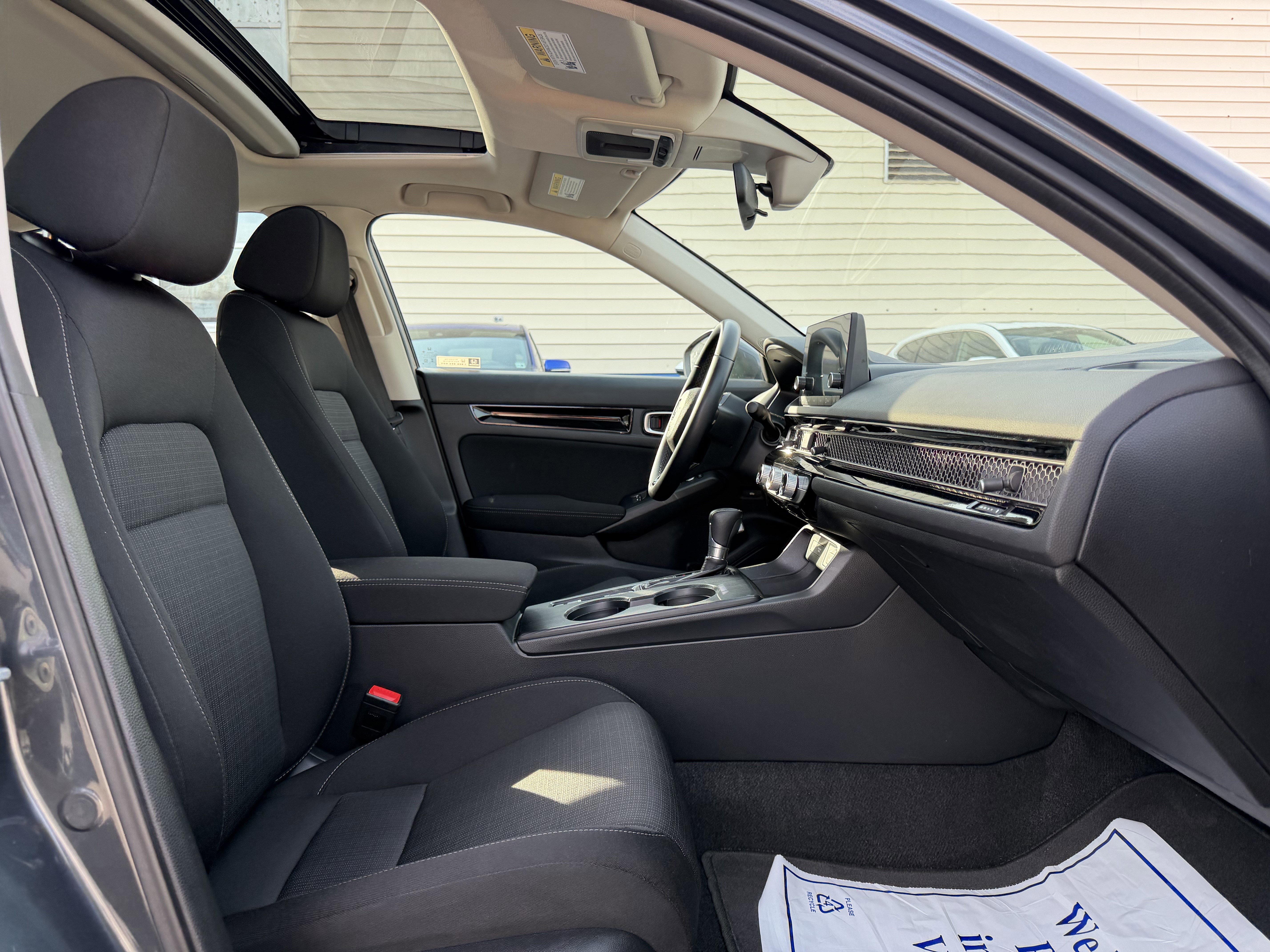 Used 2022 Honda Civic EX image 15