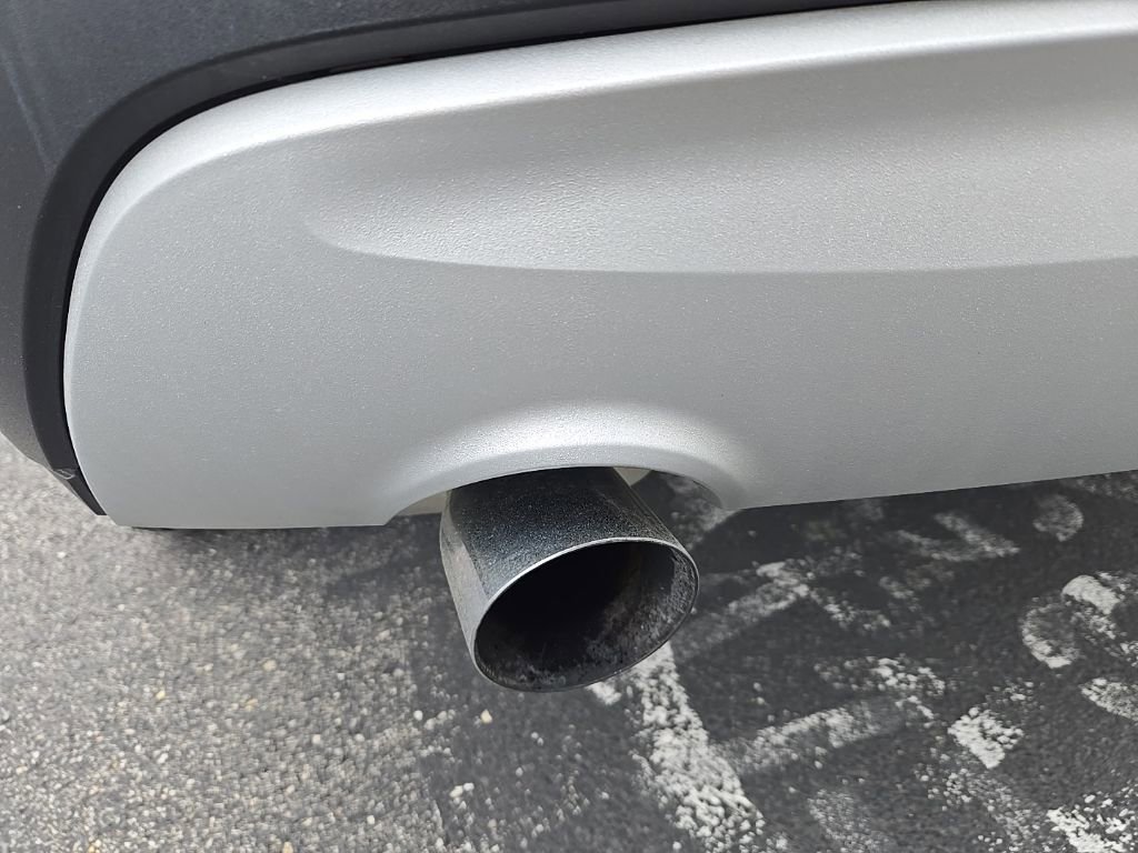 Used 2019 GMC Acadia SLT w/ LPO, Floor Liner Package FWD image 12