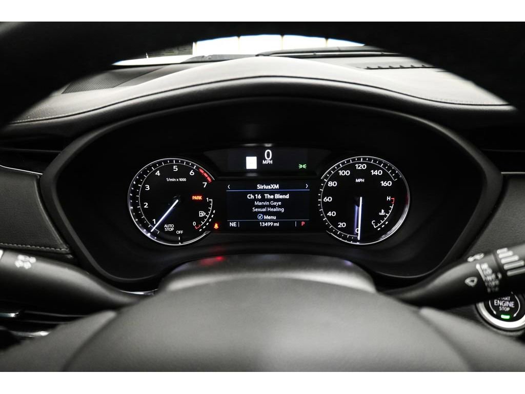 Used 2023 Cadillac XT4 Luxury w/ Cold Weather Package FWD image 36