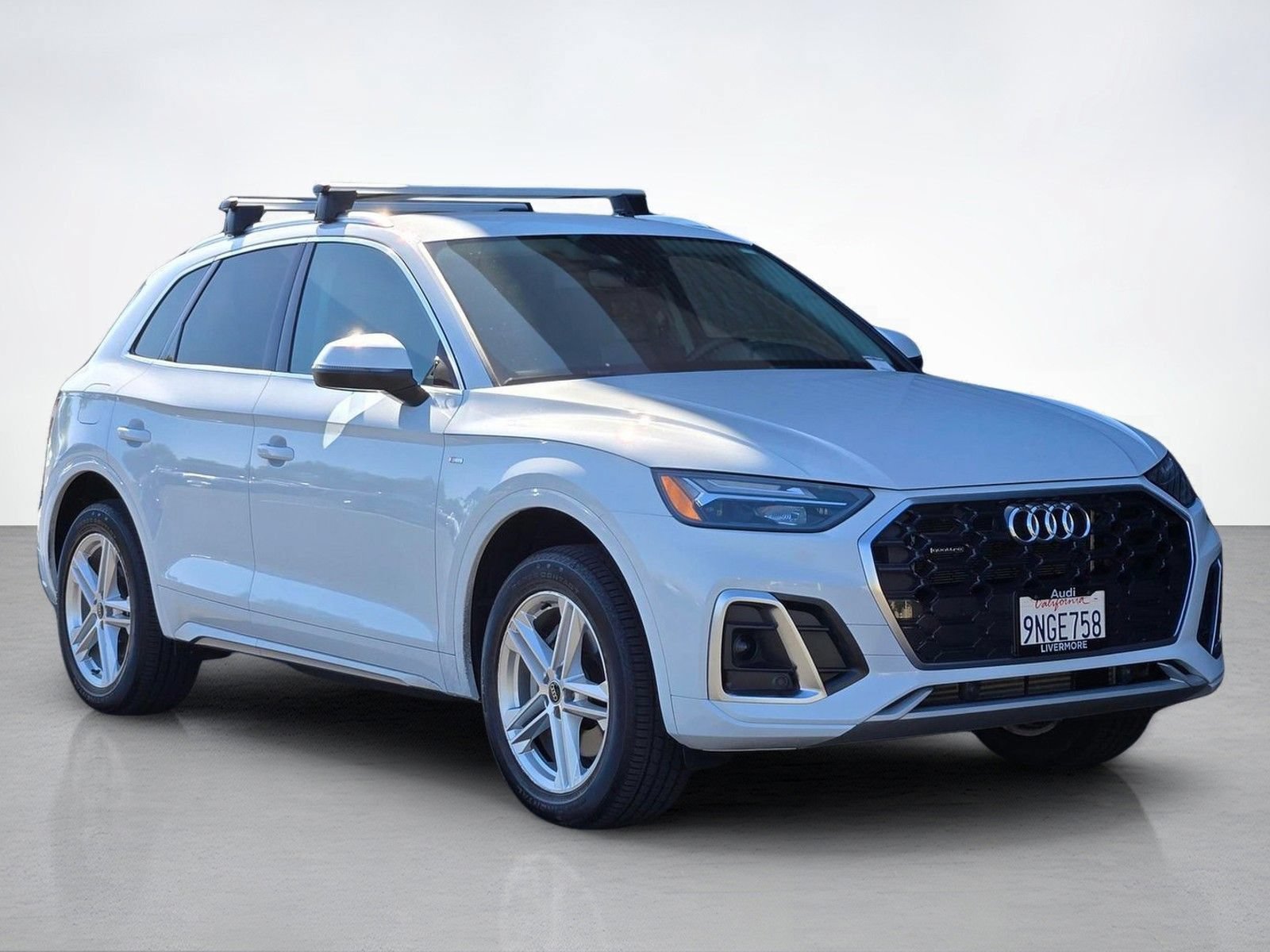 Used 2024 Audi Q5 e Premium w/ Convenience Package AWD/4WD image 9