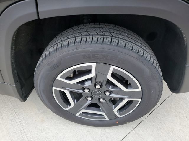 New 2026 Jeep Cherokee Laredo image 5