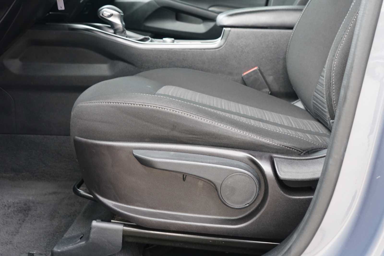 Certified 2021 Kia Sorento LX FWD image 17
