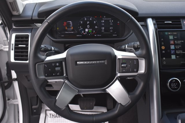 Used 2024 Land Rover Discovery S AWD/4WD image 22