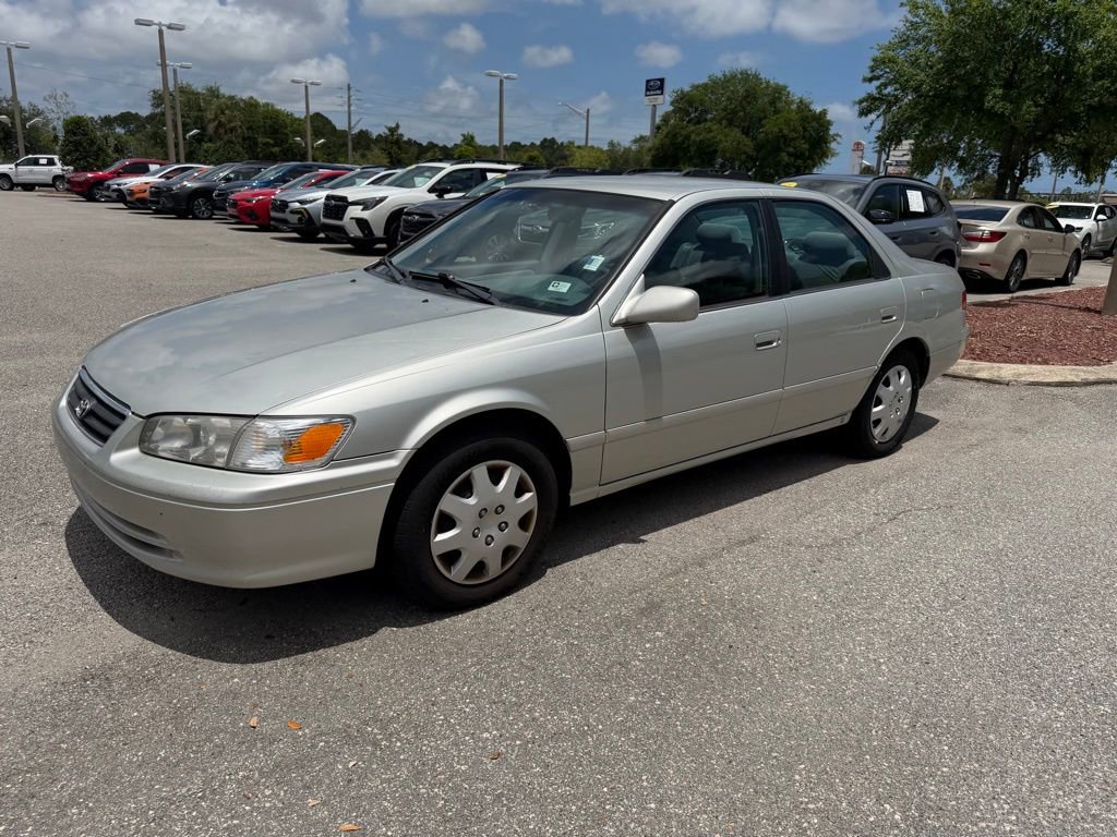 Used 2000 Toyota Camry LE FWD image 11