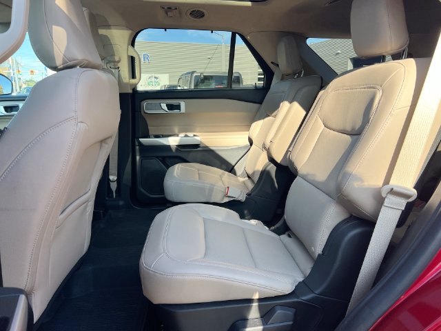 Used 2021 Ford Explorer Limited w/ Equipment Group 301A RWD image 34