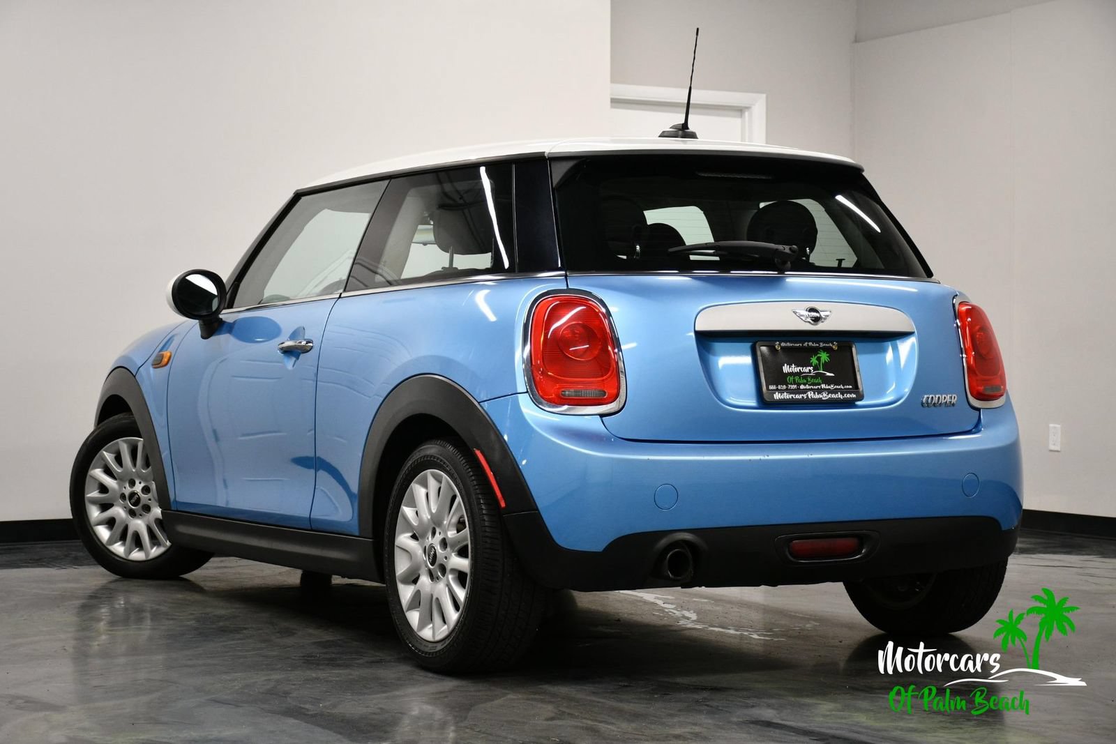Used 2015 MINI Cooper 2-Door Hardtop FWD image 7