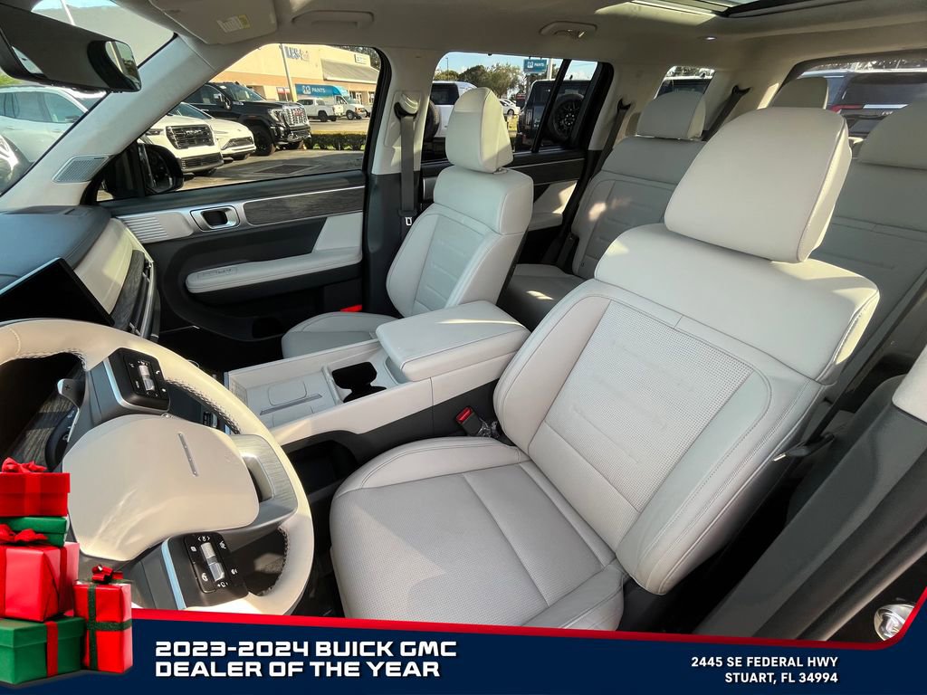 Used 2025 Hyundai Santa Fe Calligraphy image 14