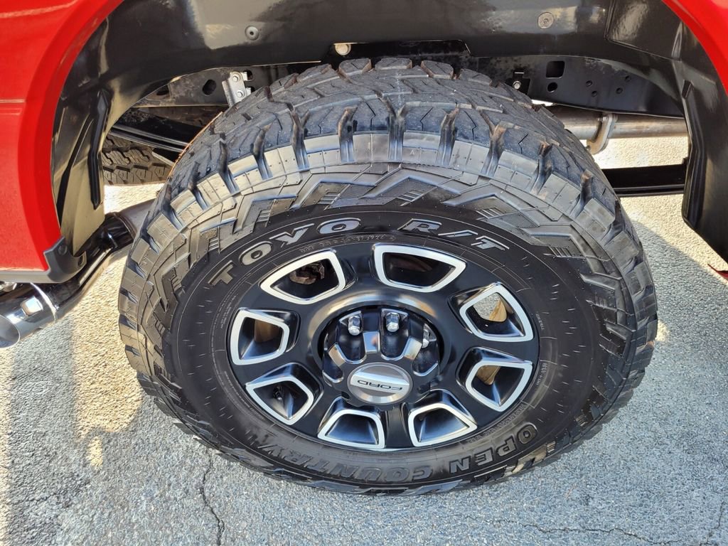 Used 2024 Ford F250 Platinum image 12