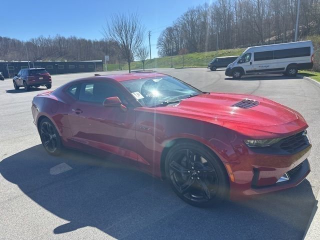 Used 2022 Chevrolet Camaro LT w/ RS Package image 12
