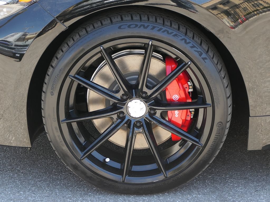 Used 2022 Kia Stinger GT1 w/ Red Interior Color Package RWD image 8