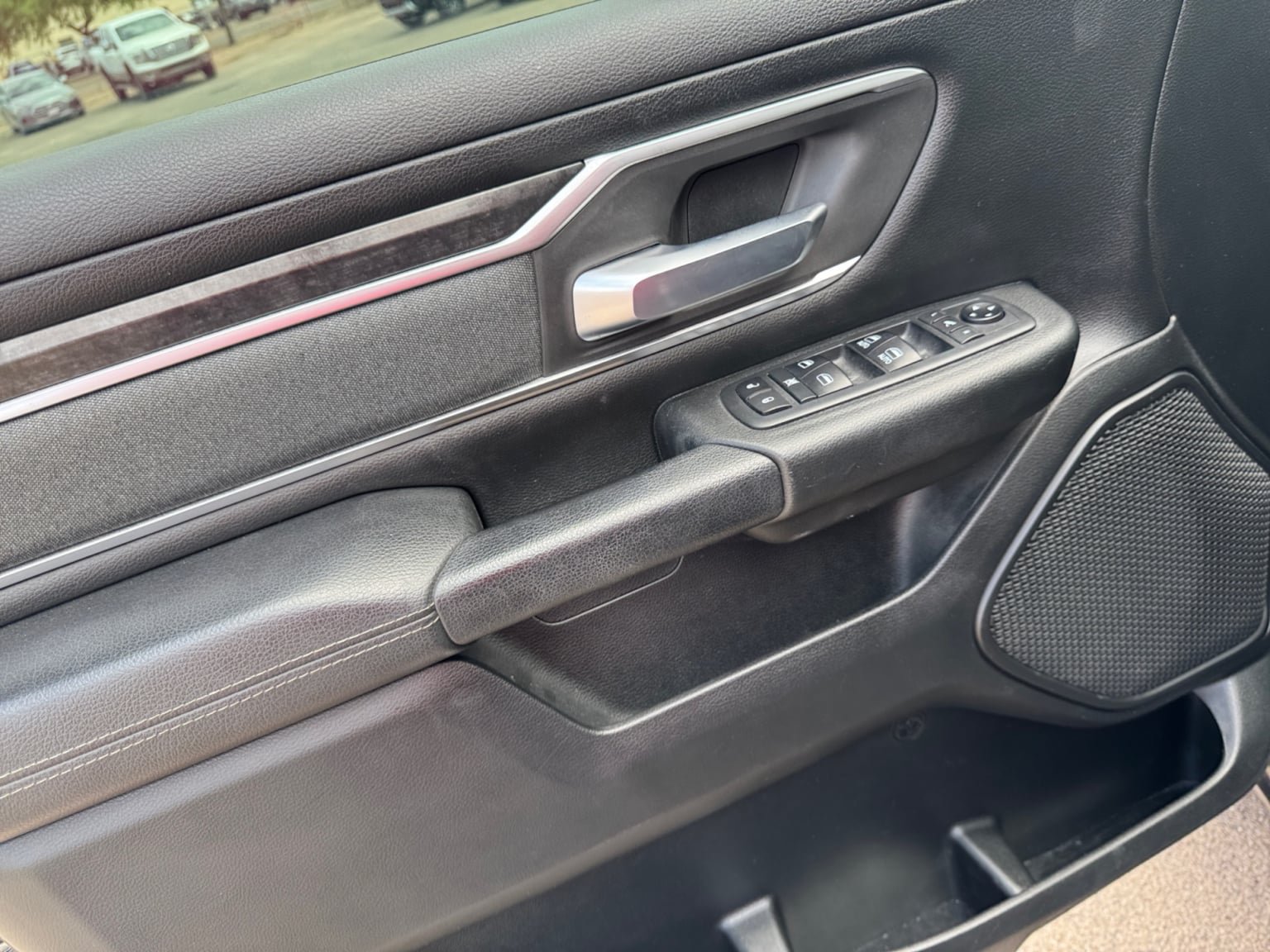 Used 2019 RAM 1500 Big Horn AWD/4WD image 11