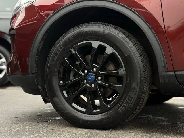 Used 2021 Ford Escape SE image 40