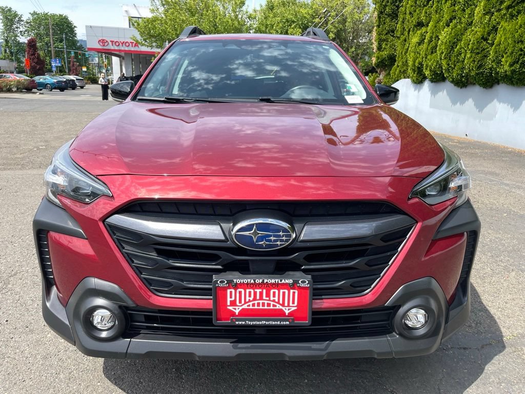 Used 2024 Subaru Outback Premium AWD/4WD image 3