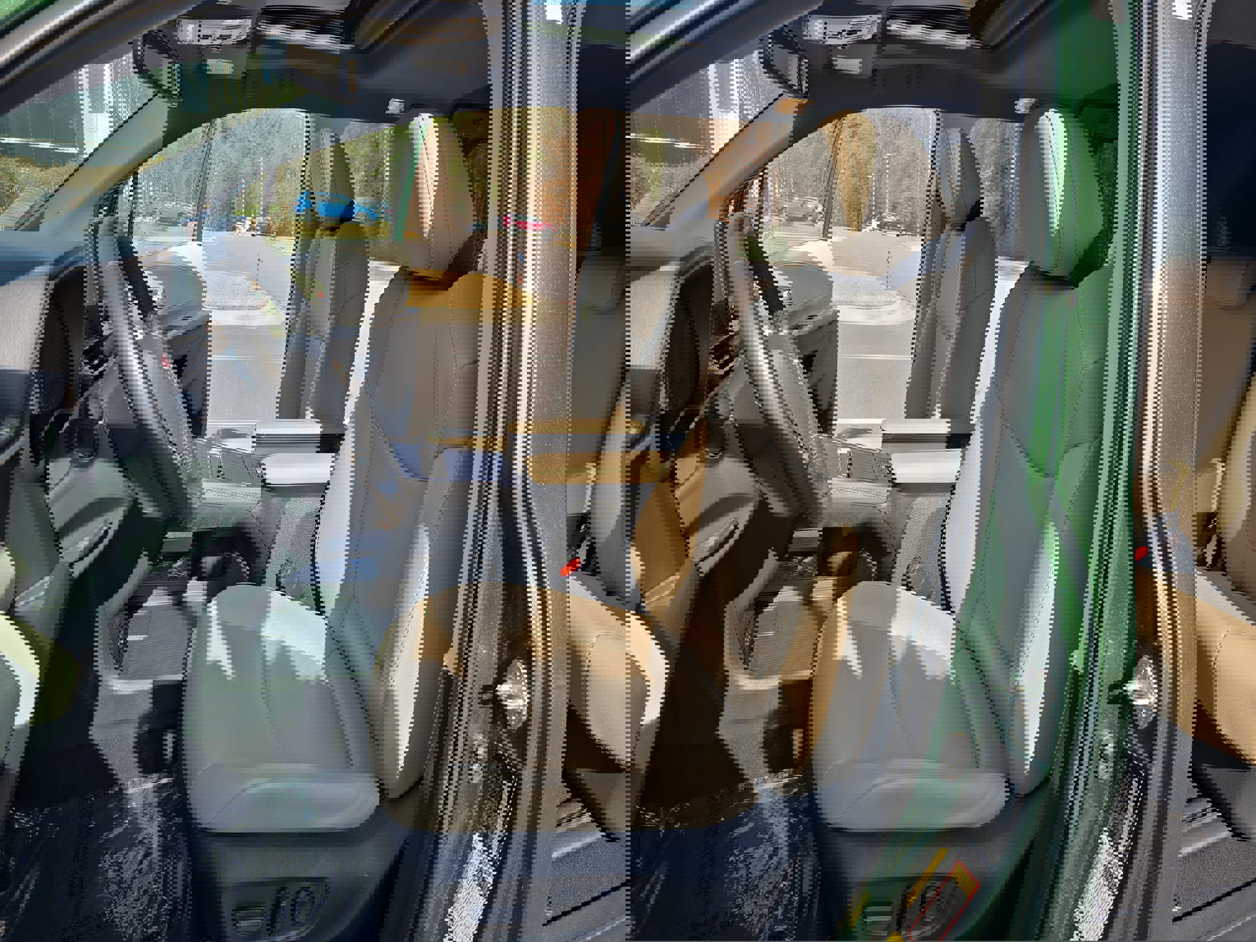 Used 2021 Toyota Sienna XLE image 17