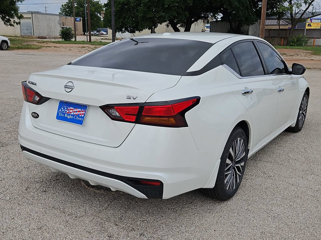 Used 2024 Nissan Altima 2.5 SV FWD image 10