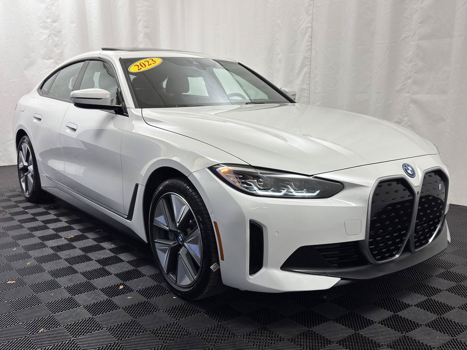 Used 2023 BMW i4 eDrive35 w/ Premium Package RWD image 11