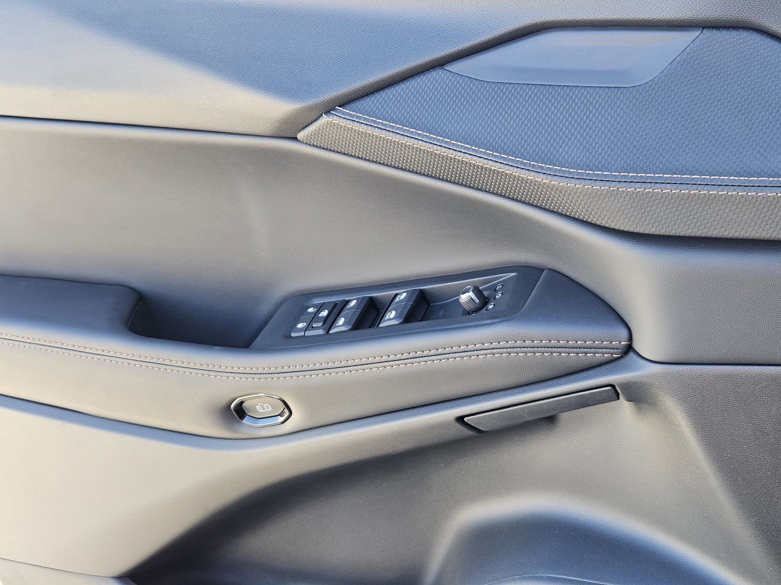 New 2026 Jeep Cherokee Limited image 23