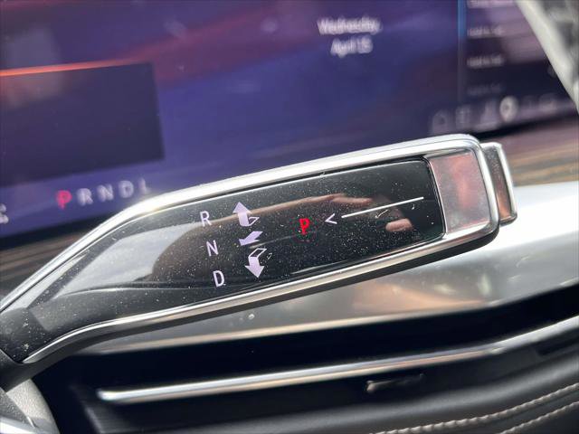 Used 2025 Cadillac Escalade ESV Luxury AWD/4WD image 27