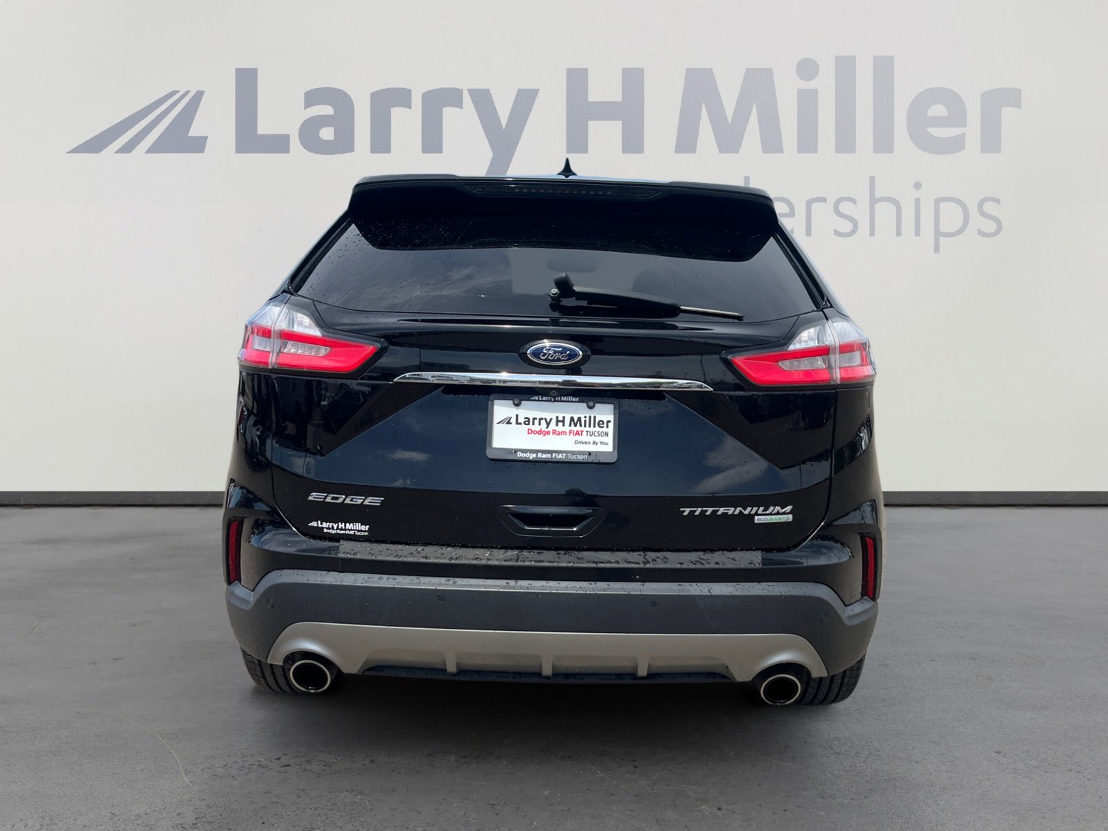 Used 2019 Ford Edge Titanium image 4